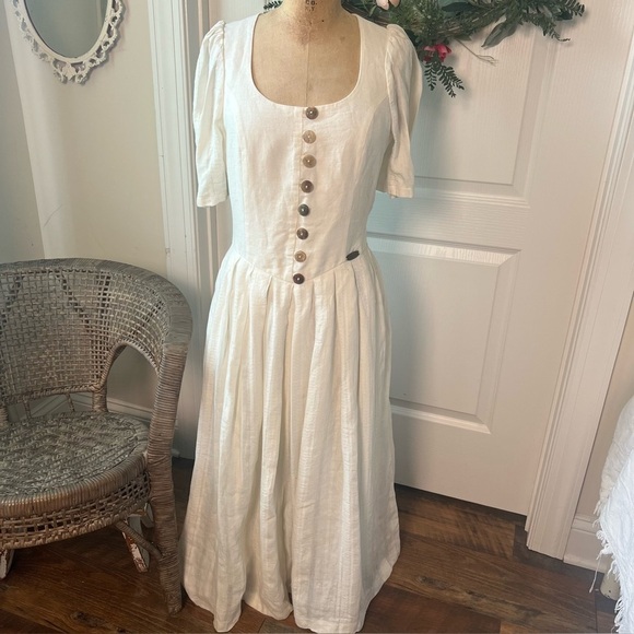 Giesswein vintage 100% cream linen boho dress size 8 - Picture 1 of 14